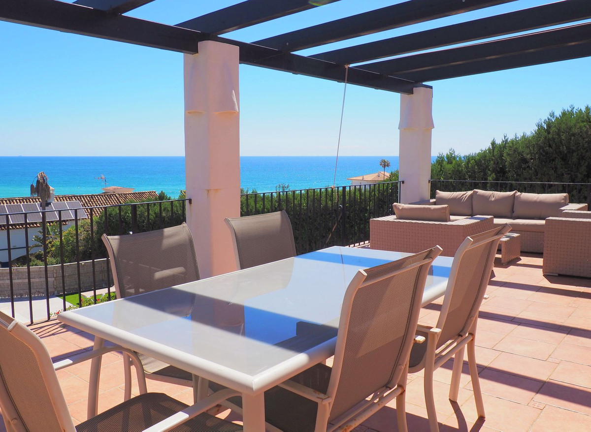 Huis te koop in Estepona | 5 slaapkamers H5350765