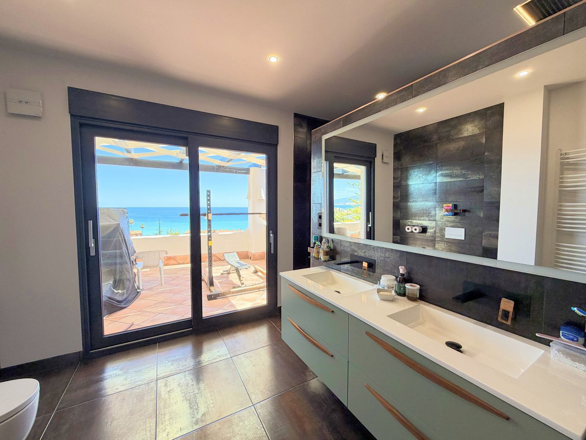 Huis te koop in Estepona | 5 slaapkamers H5350765