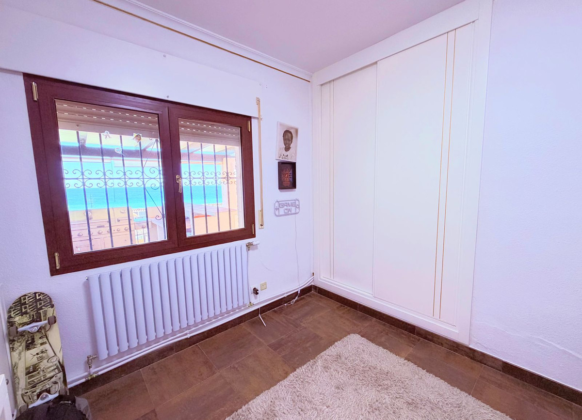 Huis te koop in Estepona | 5 slaapkamers H5350765