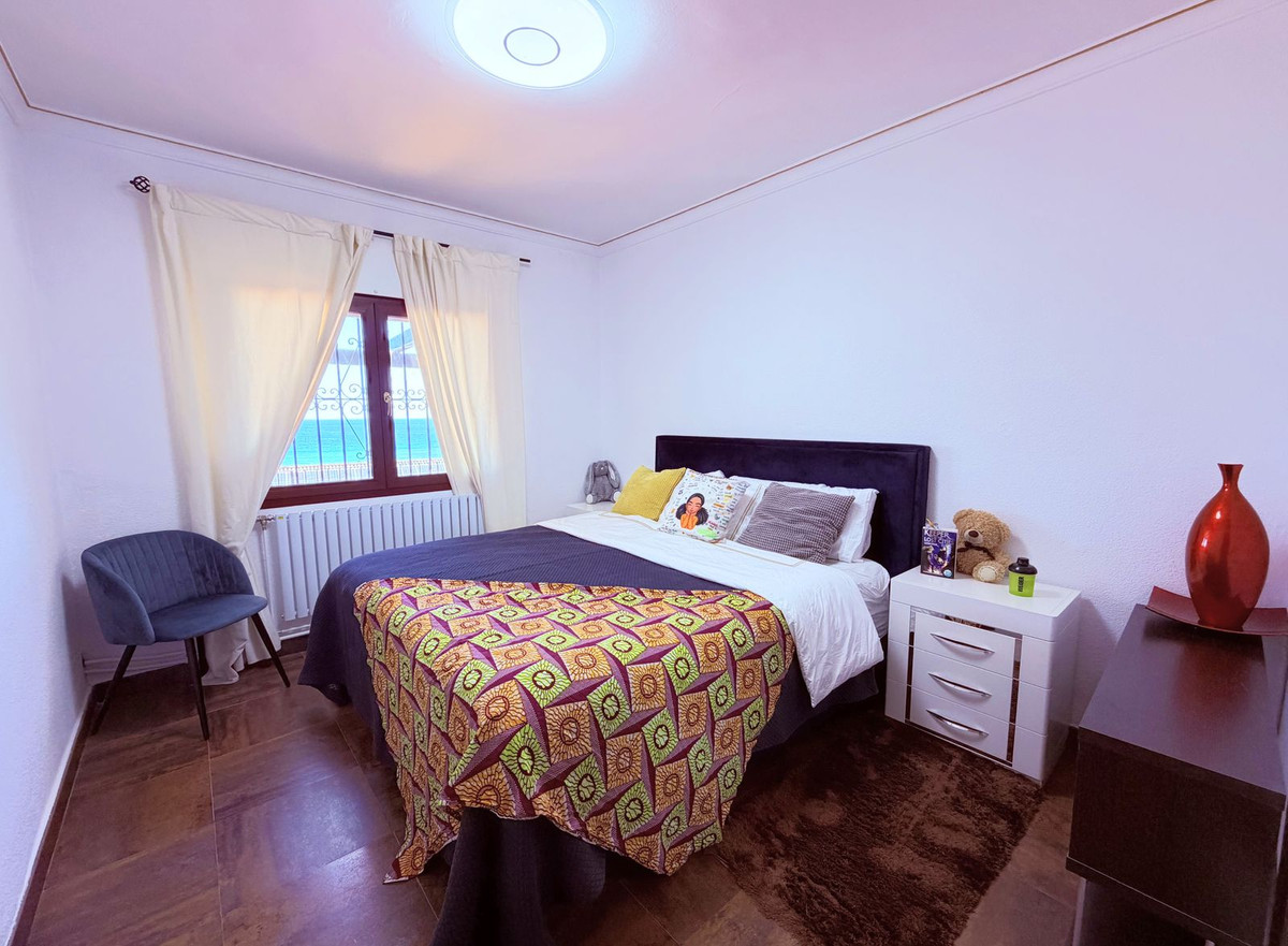 Huis te koop in Estepona | 5 slaapkamers H5350765