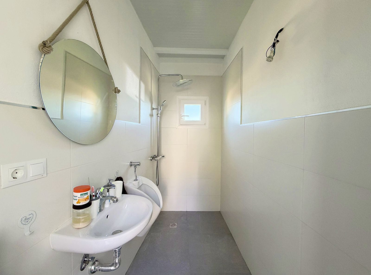 Huis te koop in Estepona | 5 slaapkamers H5350765