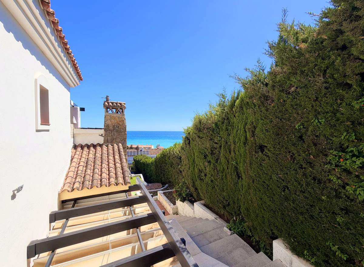 Huis te koop in Estepona | 5 slaapkamers H5350765