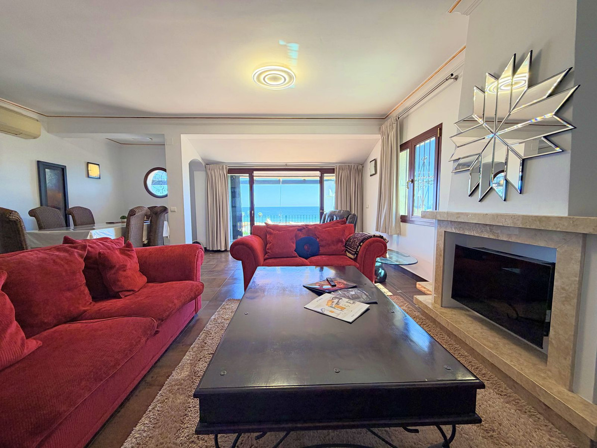 Huis te koop in Estepona | 5 slaapkamers H5350765