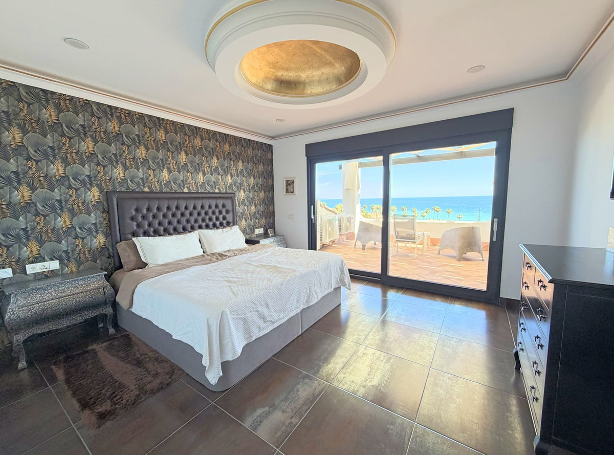 Huis te koop in Estepona | 5 slaapkamers H5350765