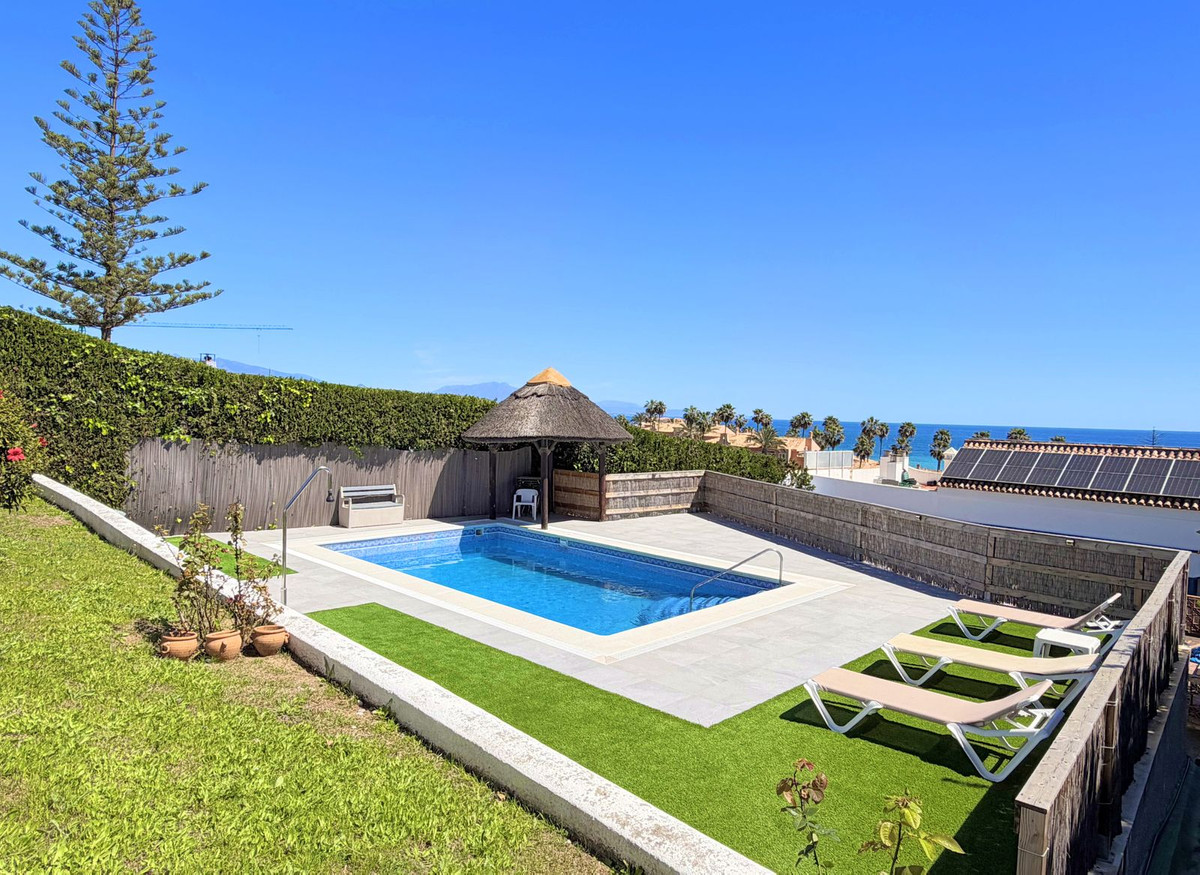 Huis te koop in Estepona | 5 slaapkamers H5350765