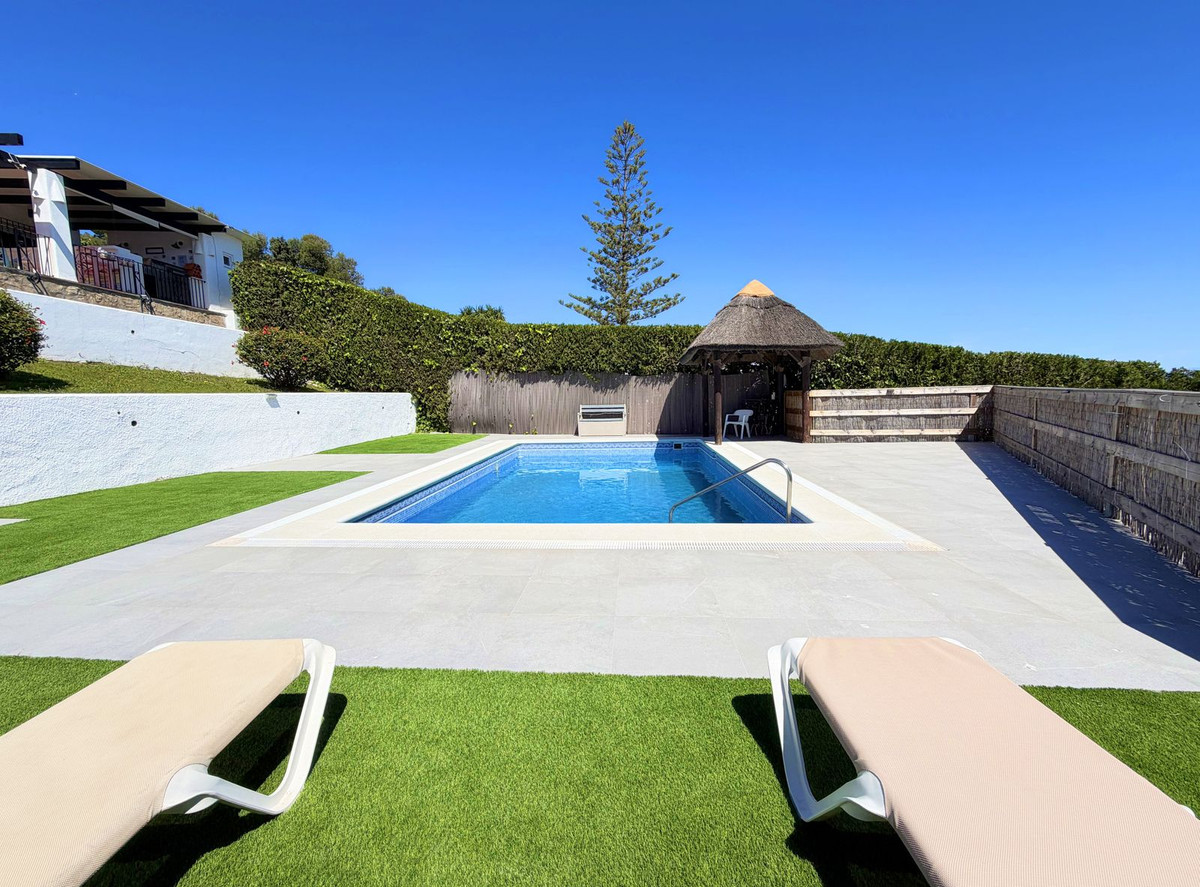 Huis te koop in Estepona | 5 slaapkamers H5350765