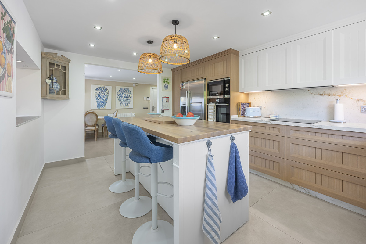 Huis te koop in Estepona | 6 slaapkamers H5351197