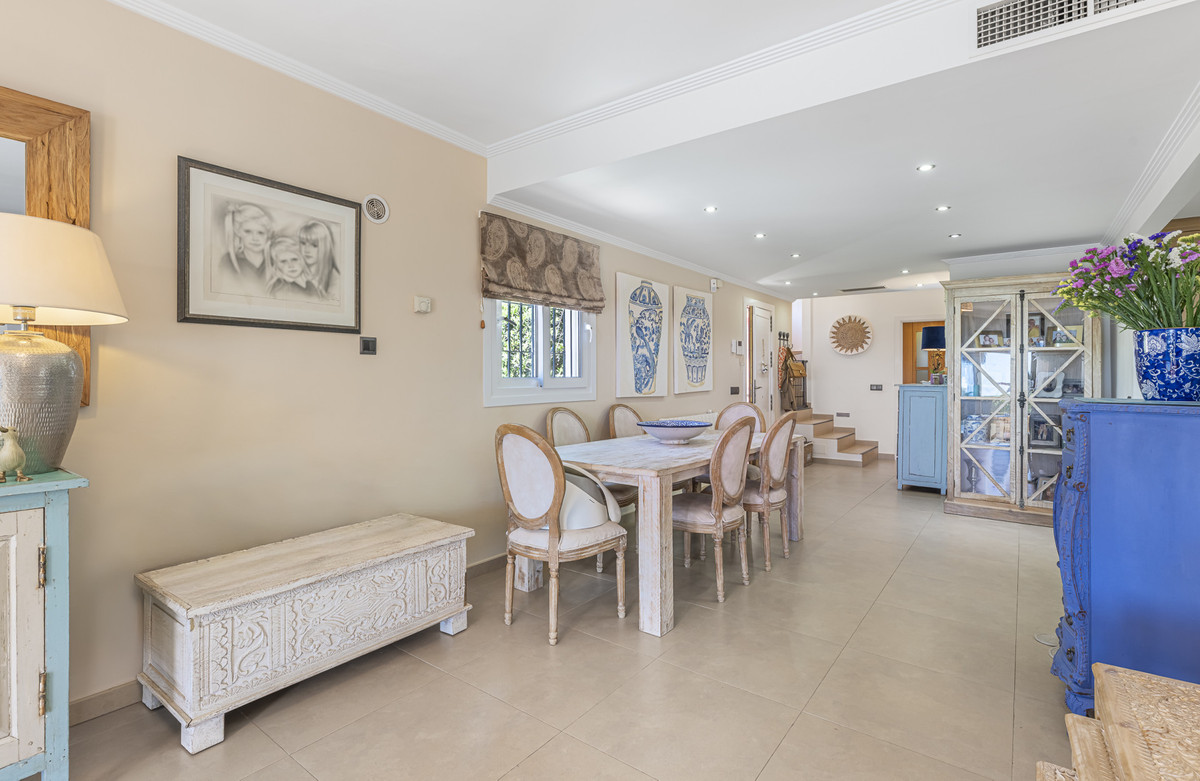 Huis te koop in Estepona | 6 slaapkamers H5351197