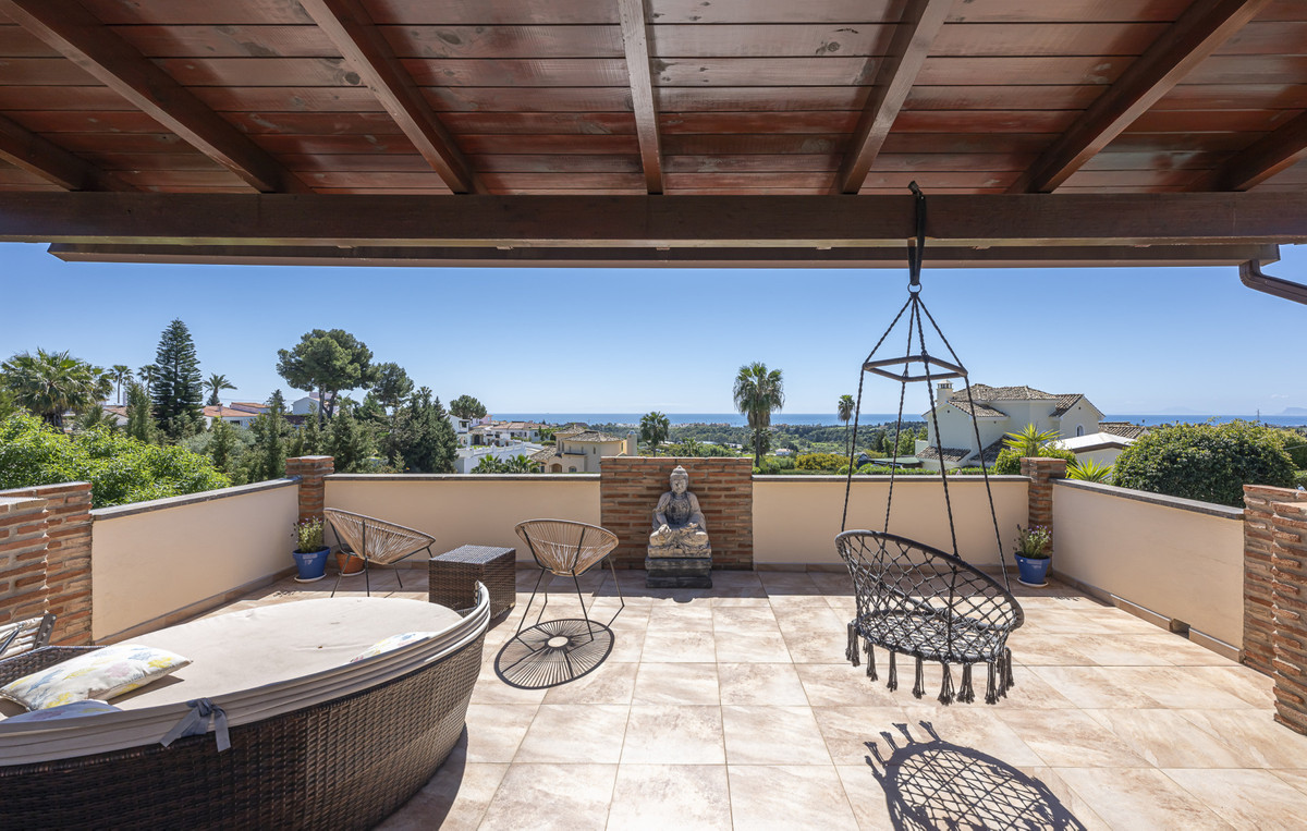 Huis te koop in Estepona | 6 slaapkamers H5351197