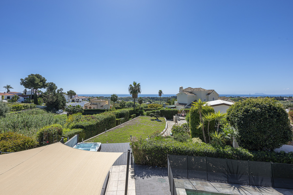 Huis te koop in Estepona | 6 slaapkamers H5351197
