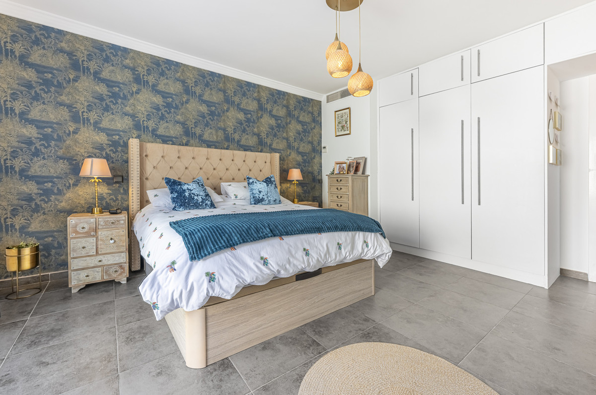 Huis te koop in Estepona | 6 slaapkamers H5351197