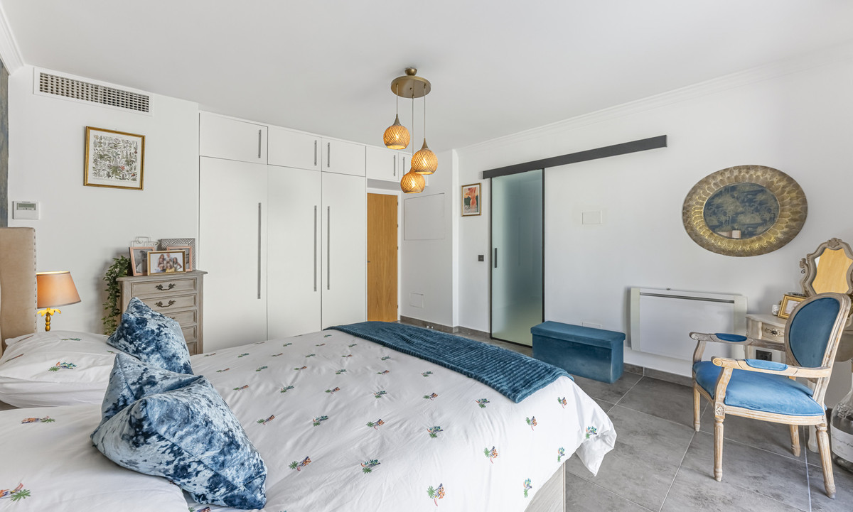 Huis te koop in Estepona | 6 slaapkamers H5351197
