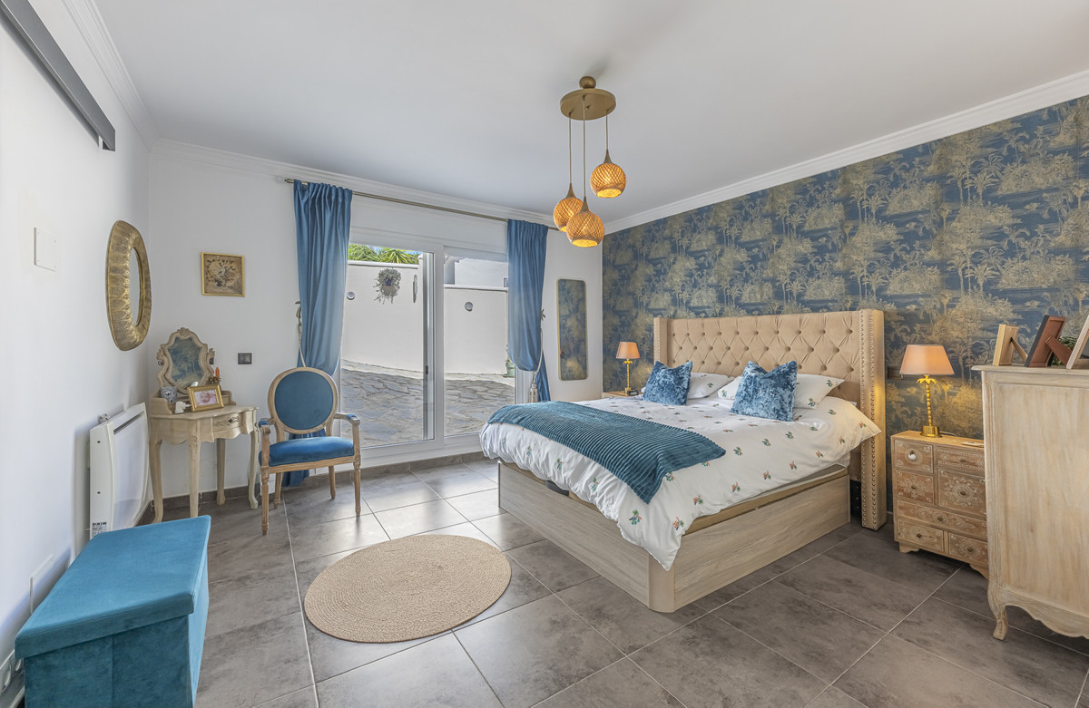 Huis te koop in Estepona | 6 slaapkamers H5351197