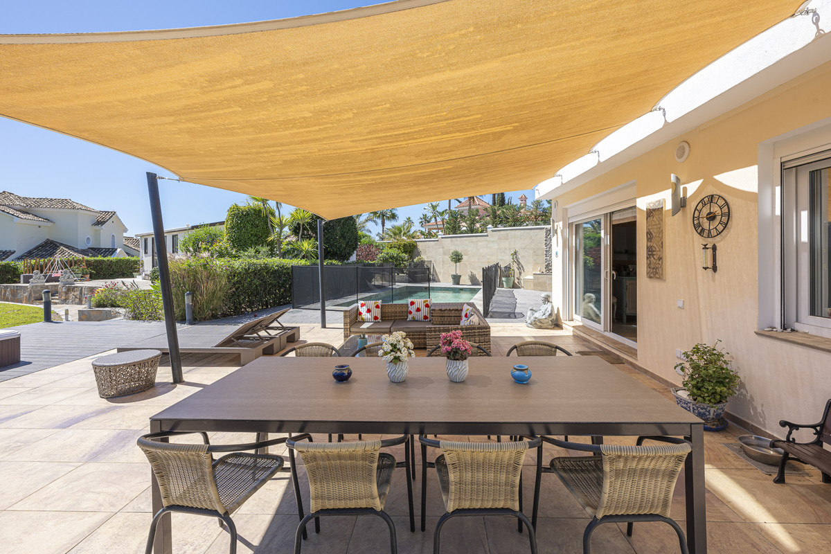 Huis te koop in Estepona | 6 slaapkamers H5351197