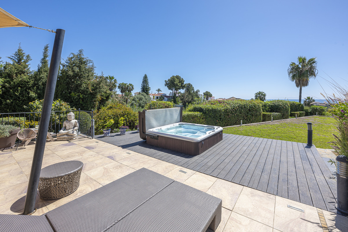 Huis te koop in Estepona | 6 slaapkamers H5351197