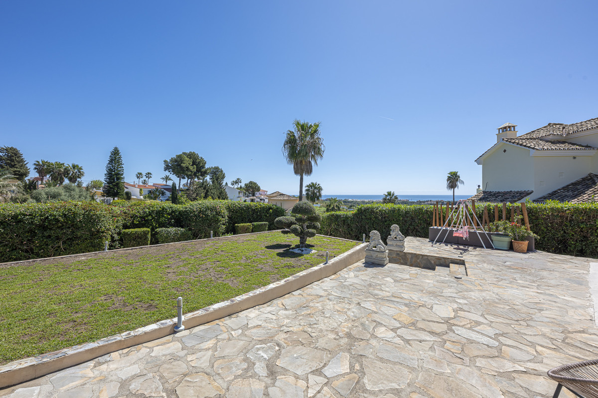 Huis te koop in Estepona | 6 slaapkamers H5351197