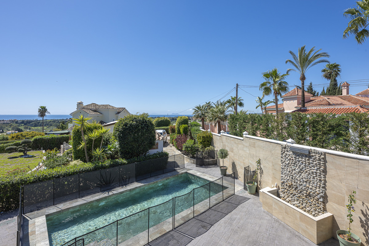 Huis te koop in Estepona | 6 slaapkamers H5351197