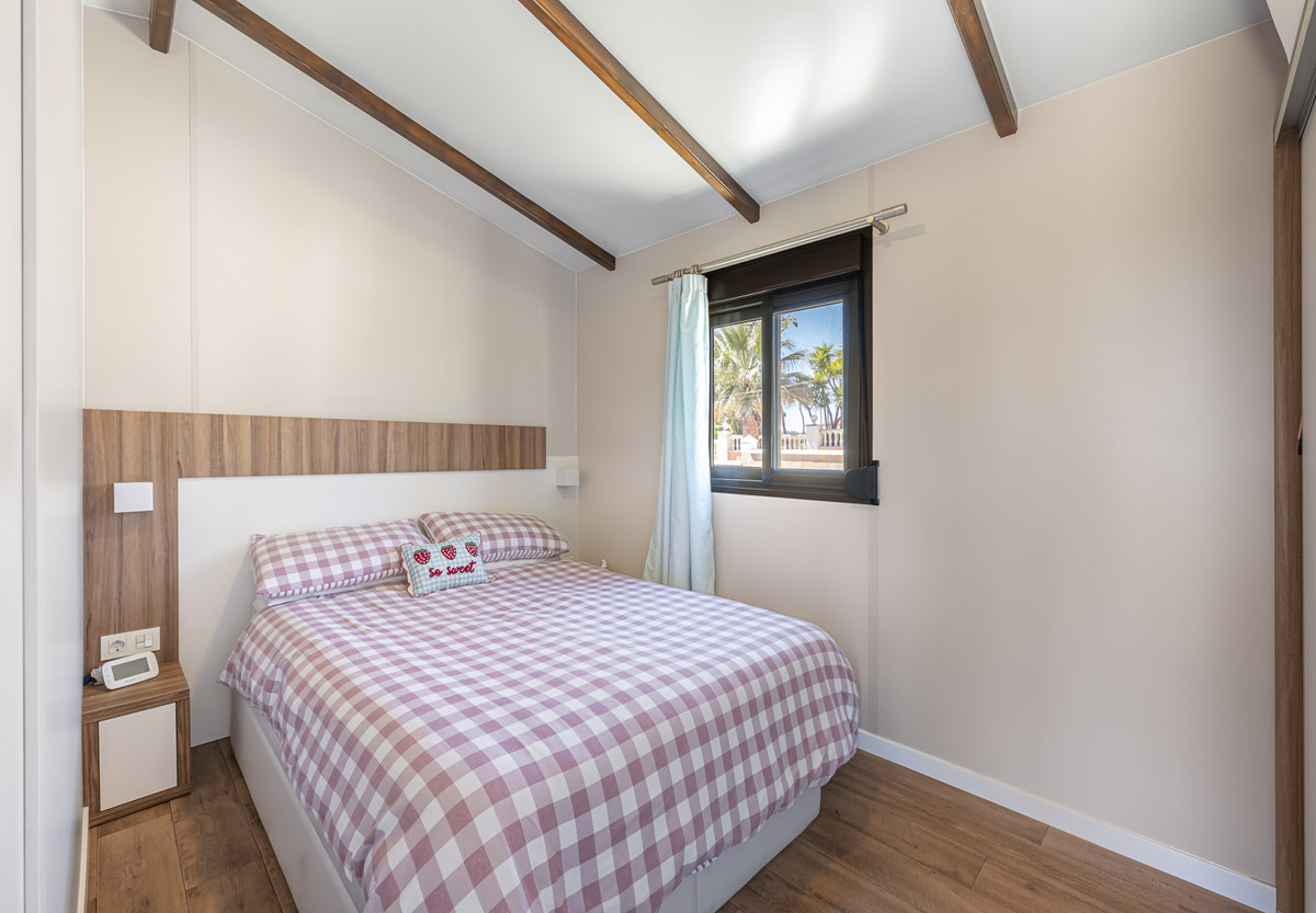 Huis te koop in Estepona | 6 slaapkamers H5351197