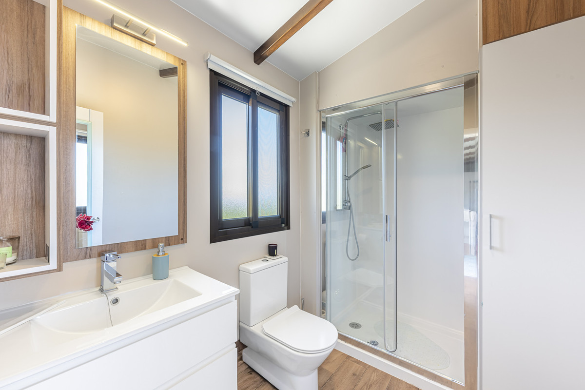 Huis te koop in Estepona | 6 slaapkamers H5351197