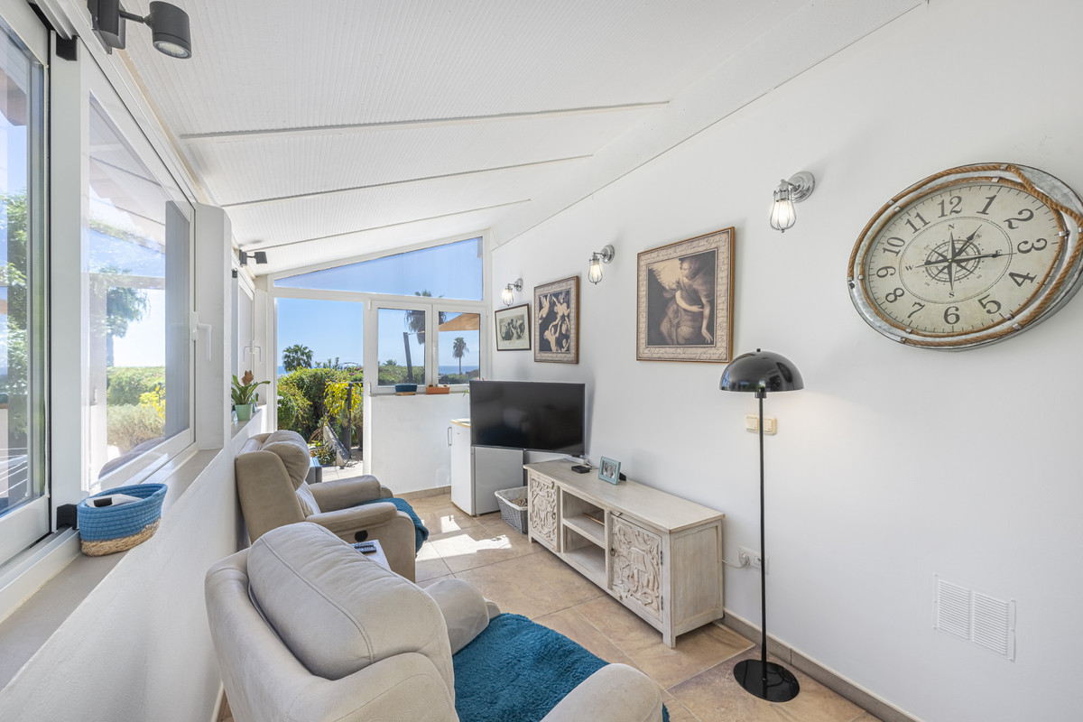Huis te koop in Estepona | 6 slaapkamers H5351197
