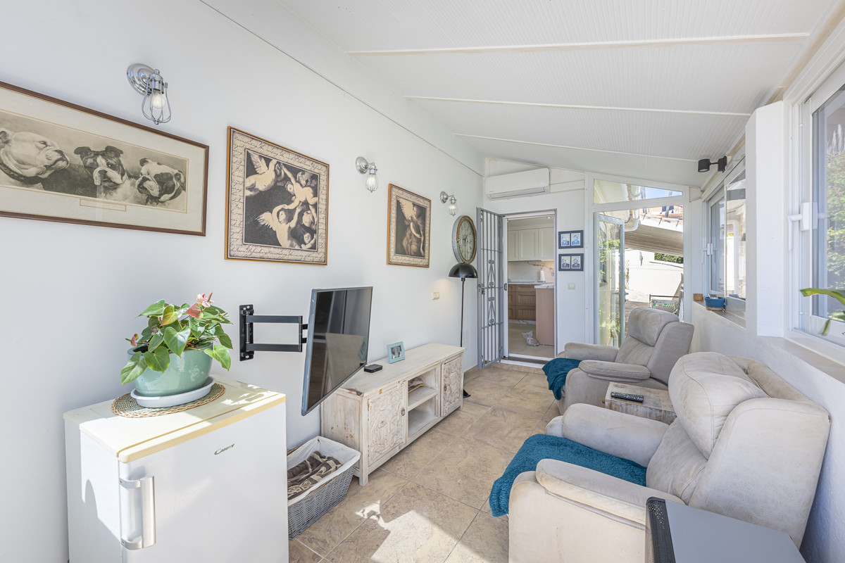 Huis te koop in Estepona | 6 slaapkamers H5351197