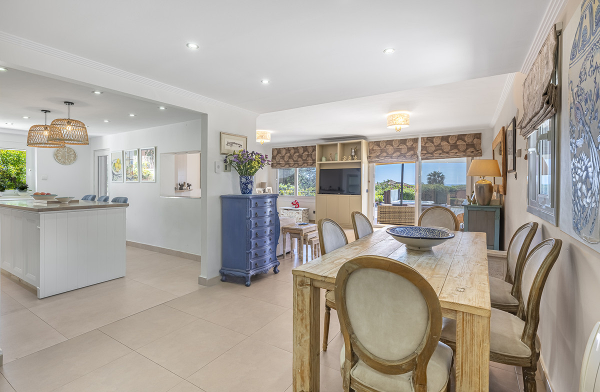 Huis te koop in Estepona | 6 slaapkamers H5351197