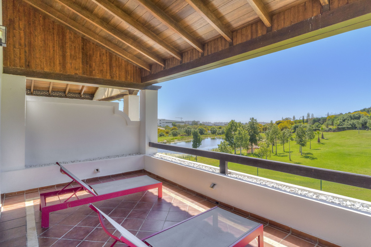 Huis te koop in Estepona | 4 slaapkamers H5352838