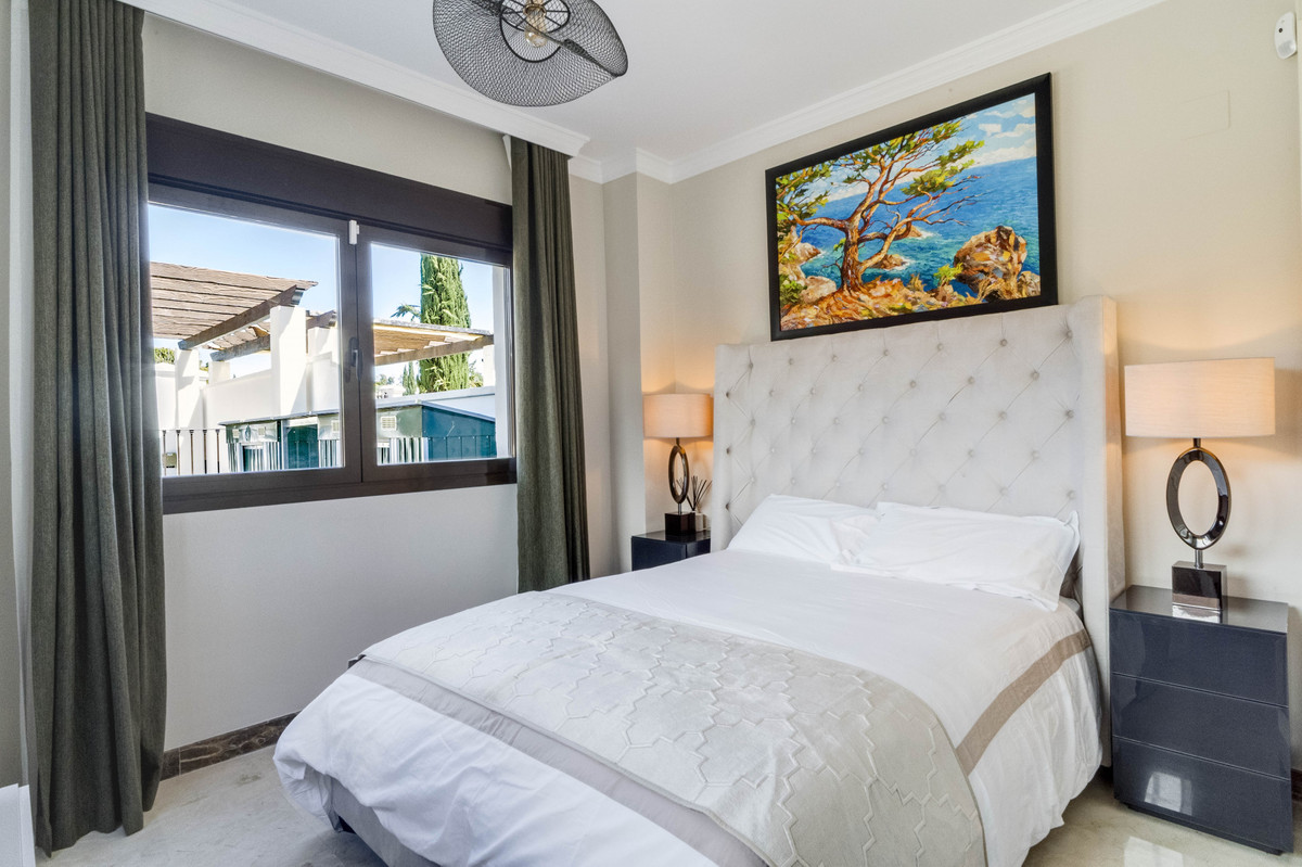 Huis te koop in Estepona | 4 slaapkamers H5352838