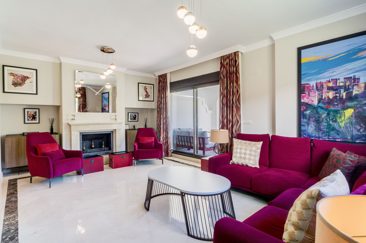 Huis te koop in Estepona | 4 slaapkamers H5352838