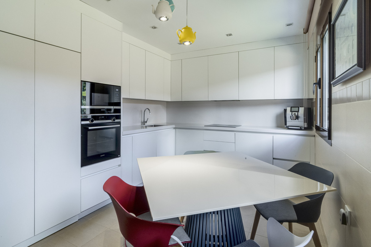 Huis te koop in Estepona | 4 slaapkamers H5352838