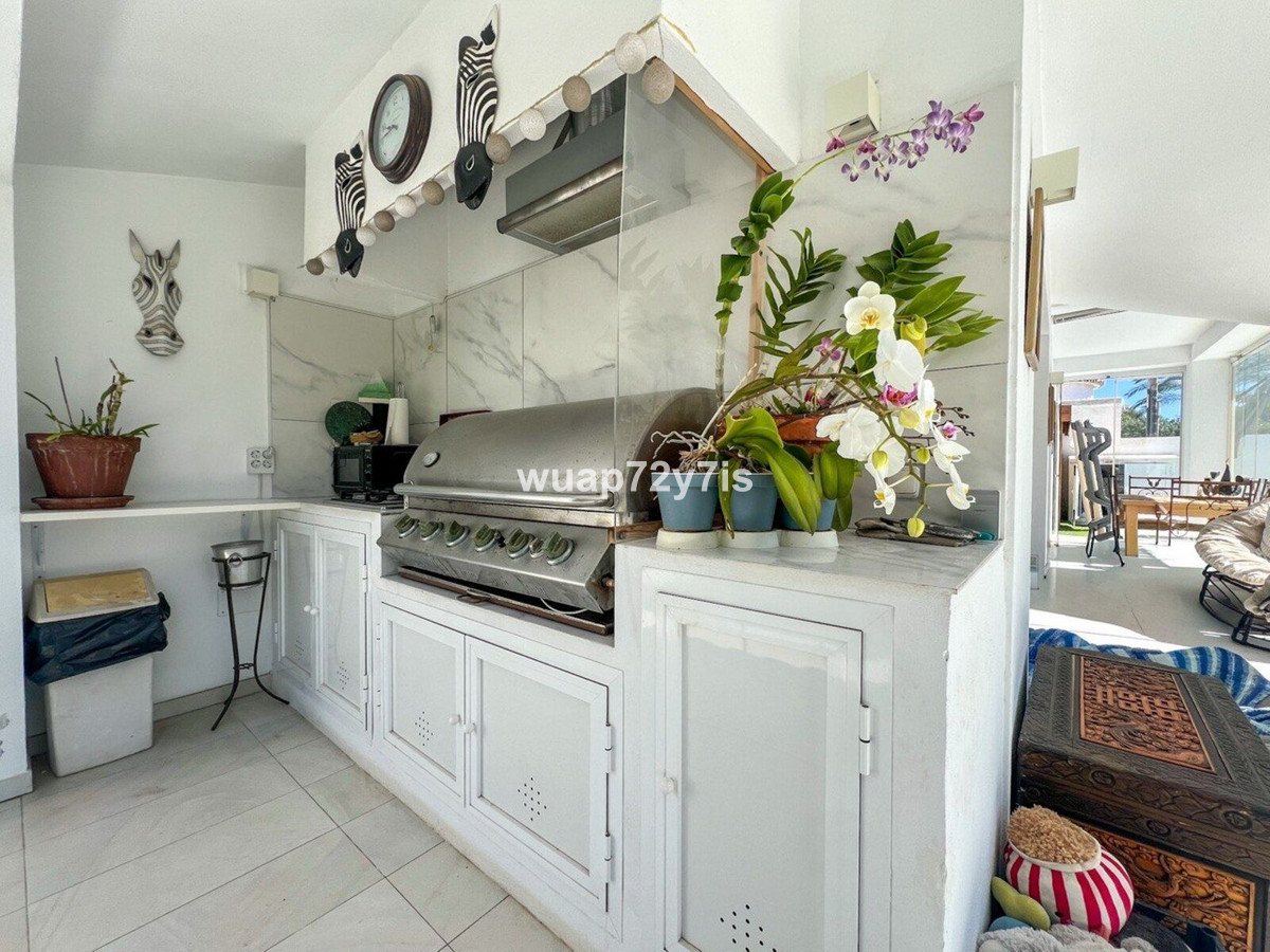 Huis te koop in Estepona | 3 slaapkamers H5353549