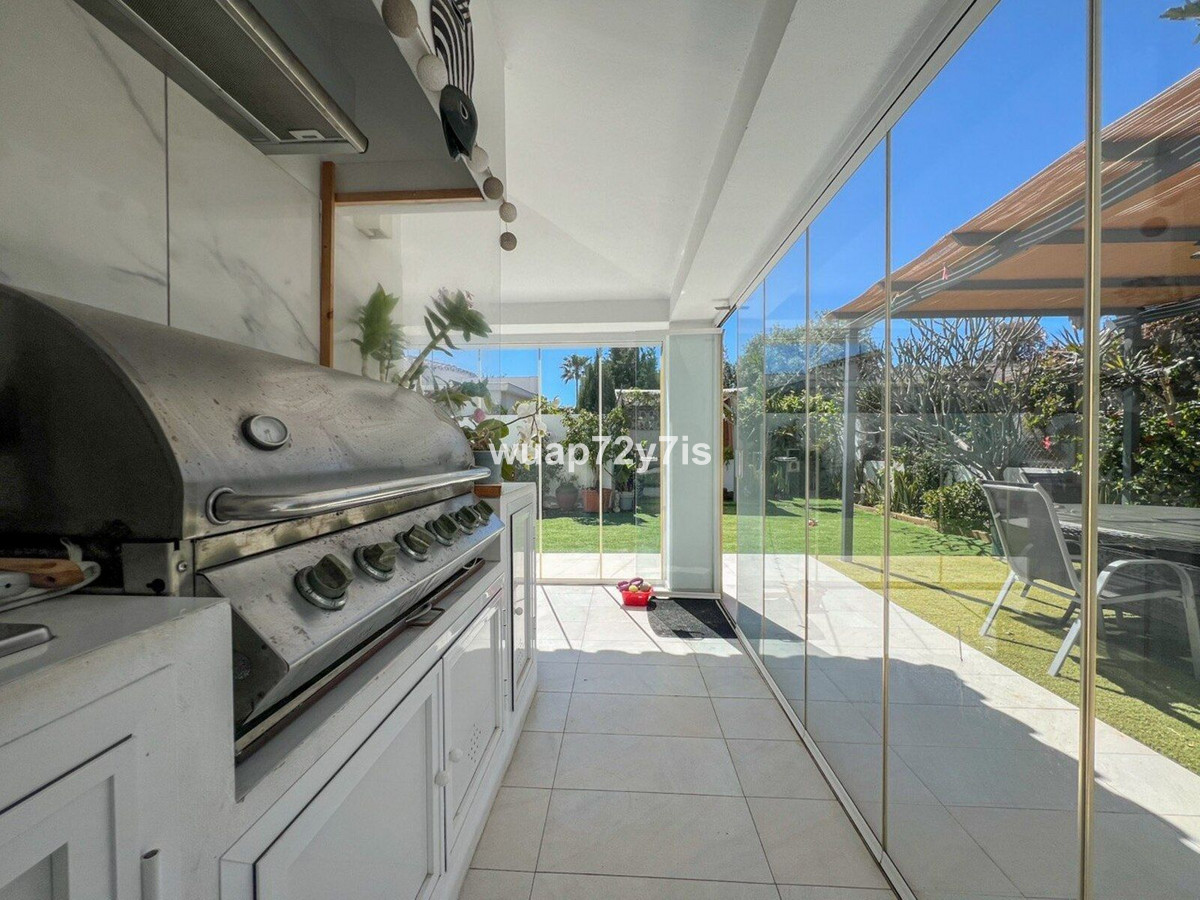 Huis te koop in Estepona | 3 slaapkamers H5353549