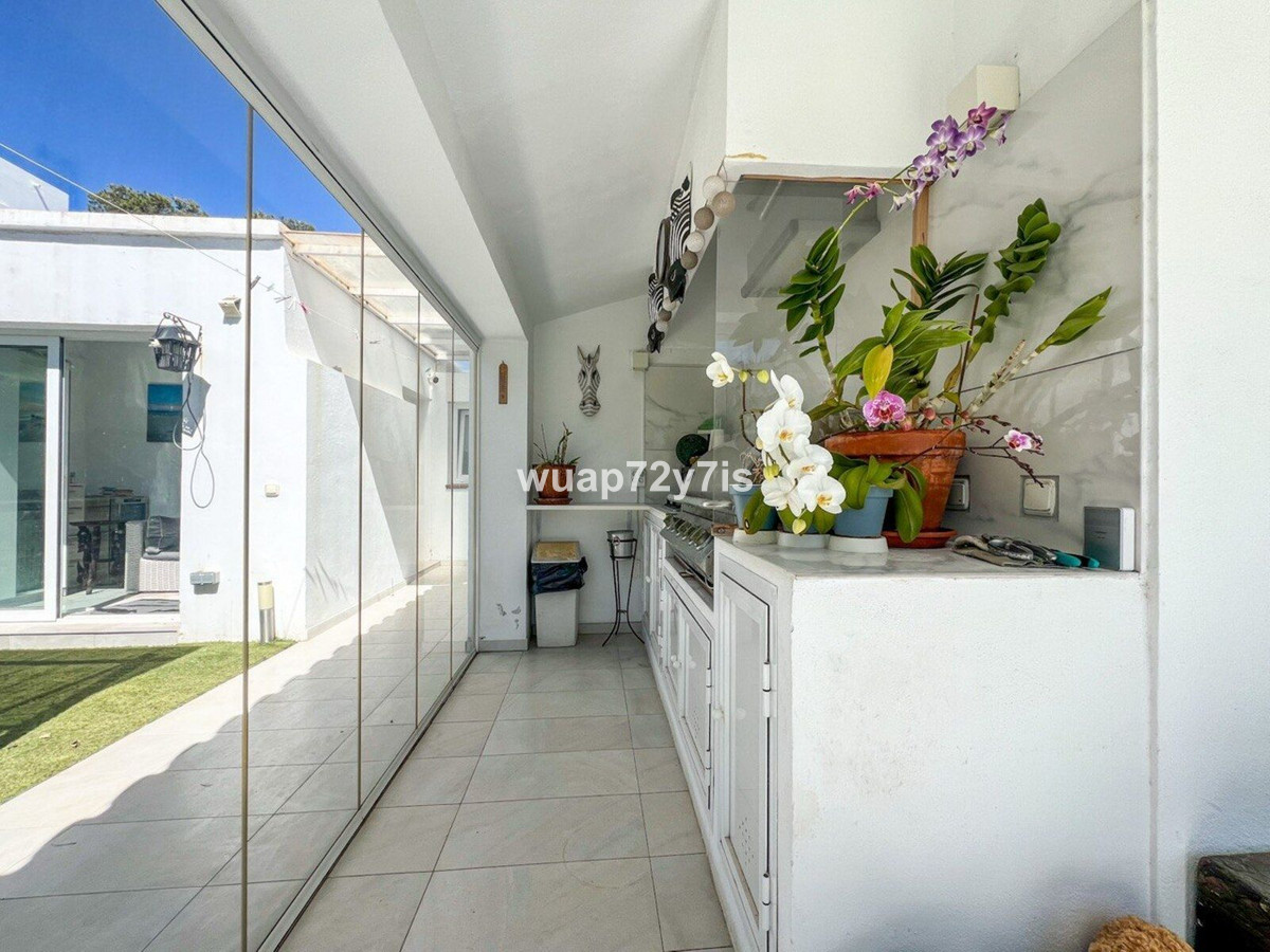 Huis te koop in Estepona | 3 slaapkamers H5353549