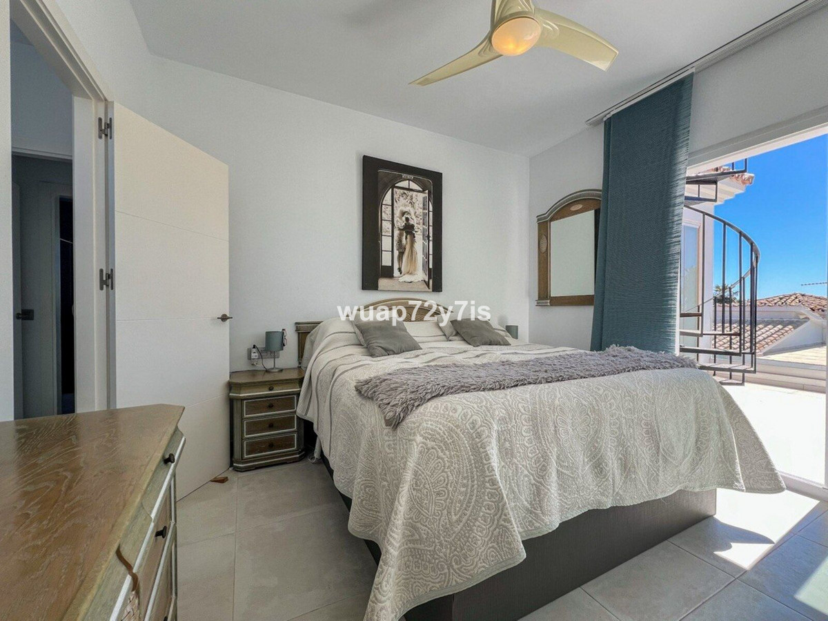 Huis te koop in Estepona | 3 slaapkamers H5353549