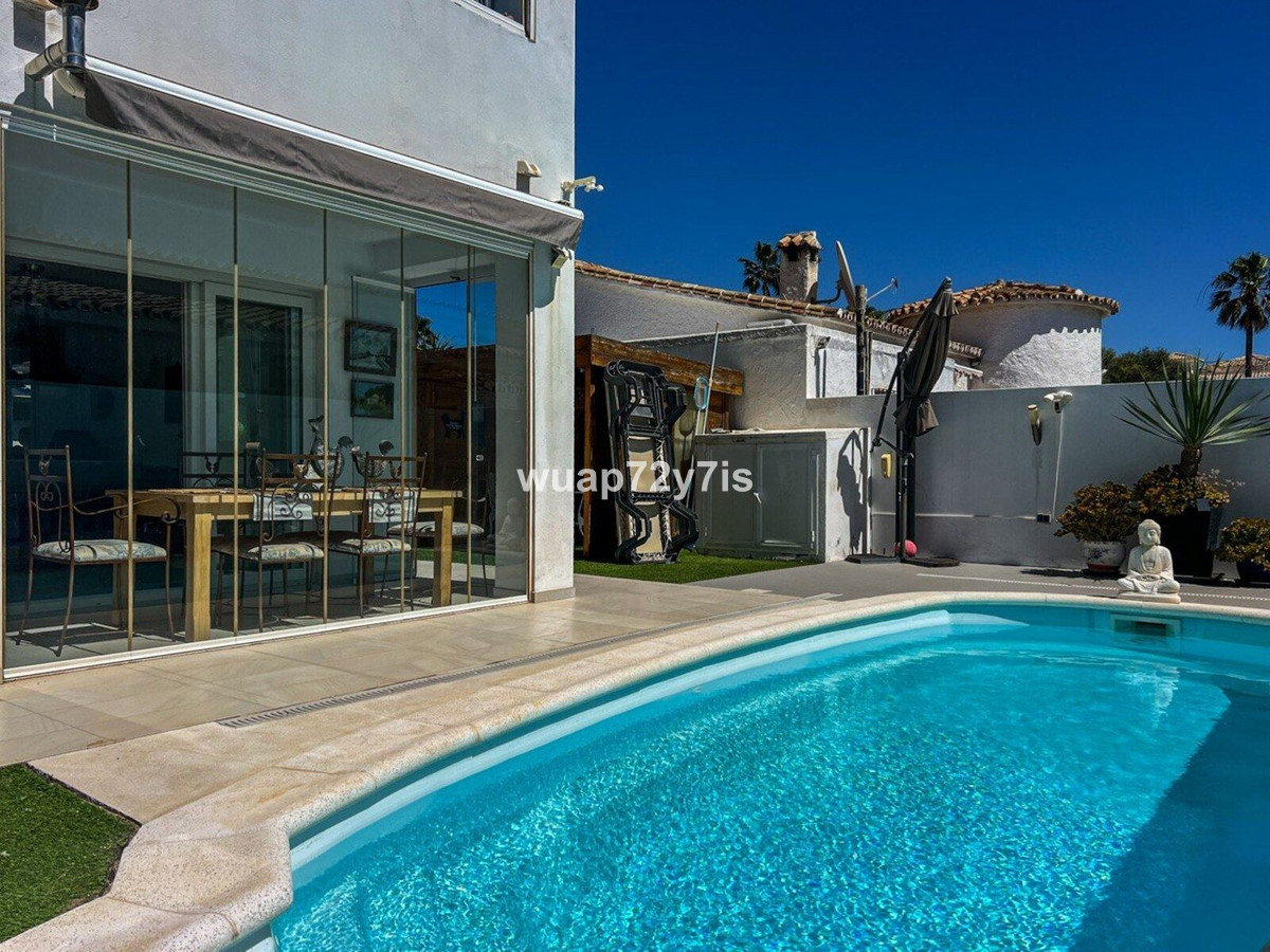 Huis te koop in Estepona | 3 slaapkamers H5353549