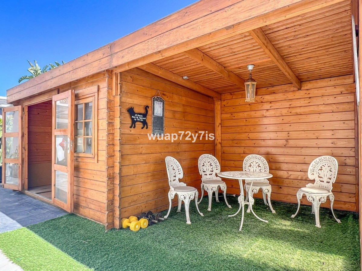 Huis te koop in Estepona | 3 slaapkamers H5353549