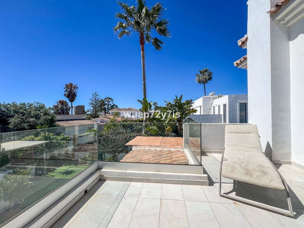 Huis te koop in Estepona | 3 slaapkamers H5353549