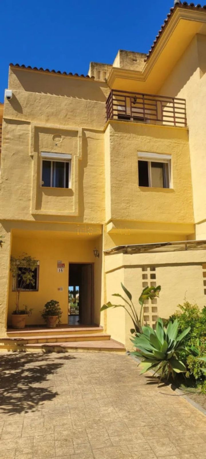 Huis te koop in Estepona | 4 slaapkamers H5353993