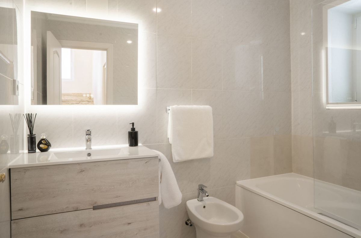 Huis te koop in Estepona | 4 slaapkamers H5354101