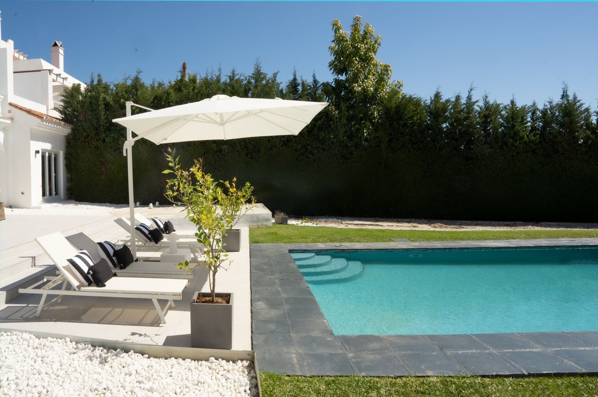 Huis te koop in Estepona | 4 slaapkamers H5354101