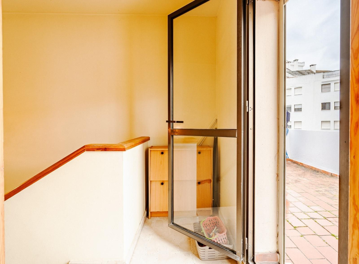 Huis te koop in Estepona | 4 slaapkamers H5354122