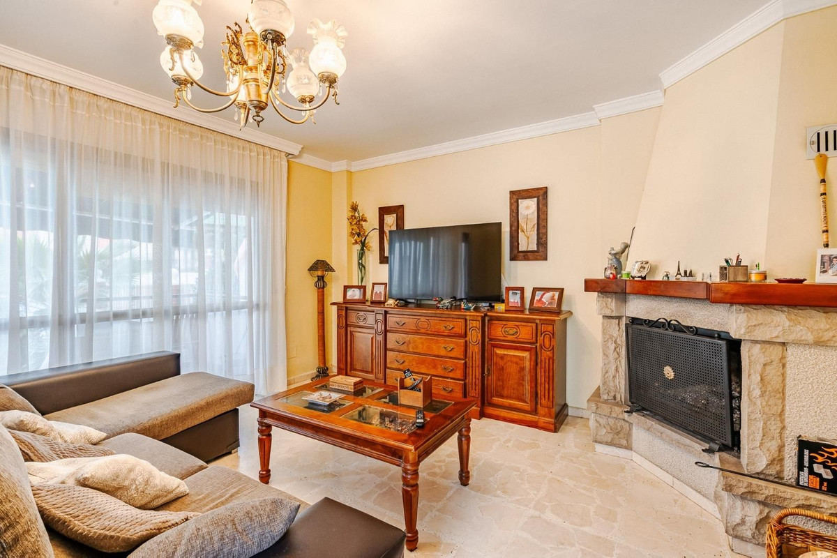 Huis te koop in Estepona | 4 slaapkamers H5354122