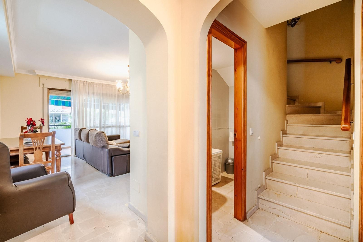 Huis te koop in Estepona | 4 slaapkamers H5354122