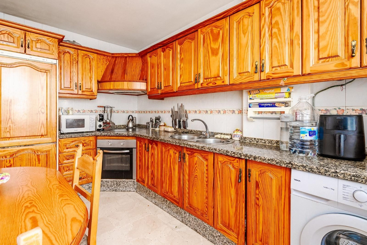 Huis te koop in Estepona | 4 slaapkamers H5354122