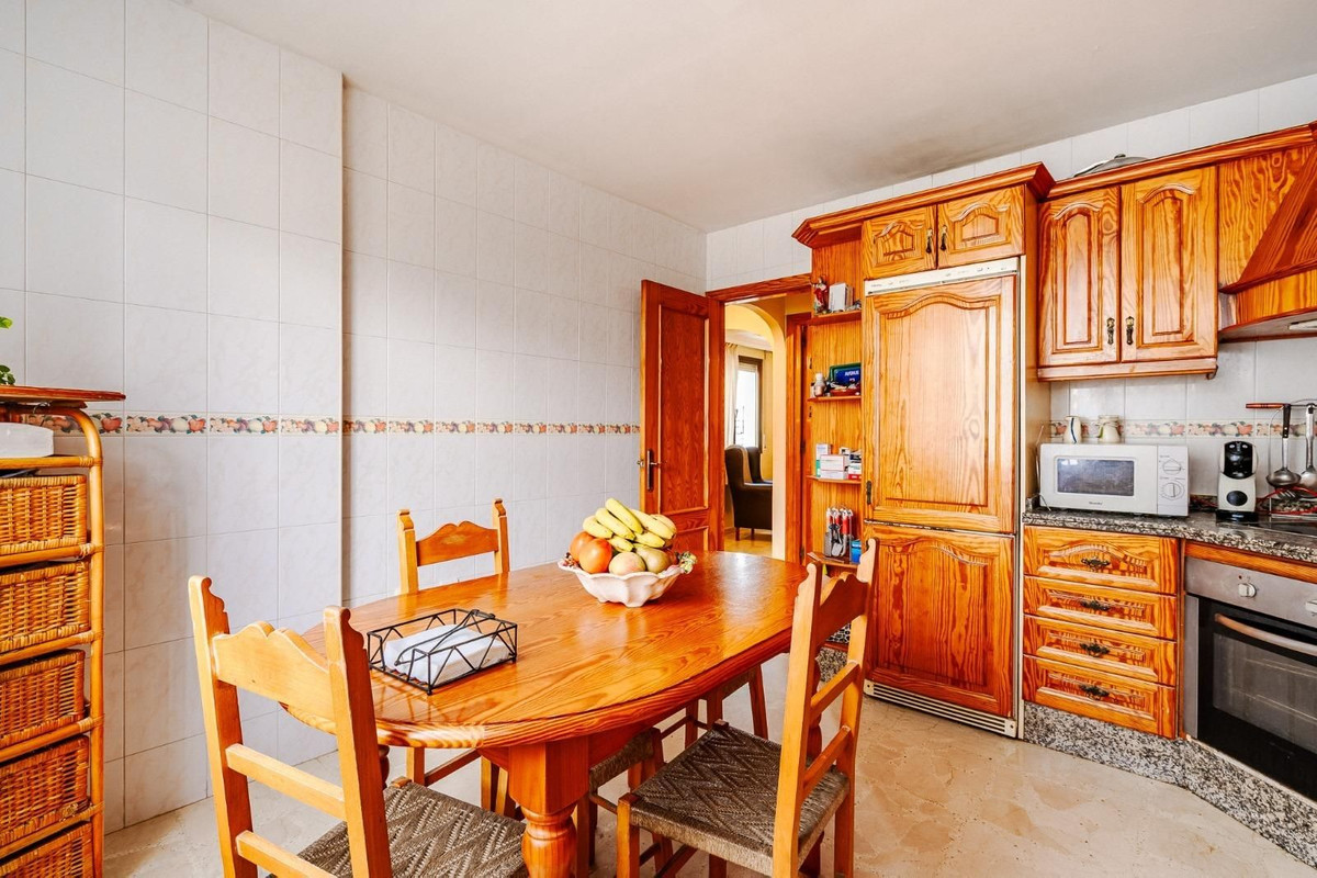 Huis te koop in Estepona | 4 slaapkamers H5354122