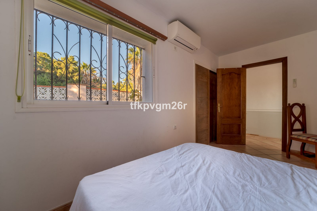 Huis te koop in Estepona | 7 slaapkamers H5354326