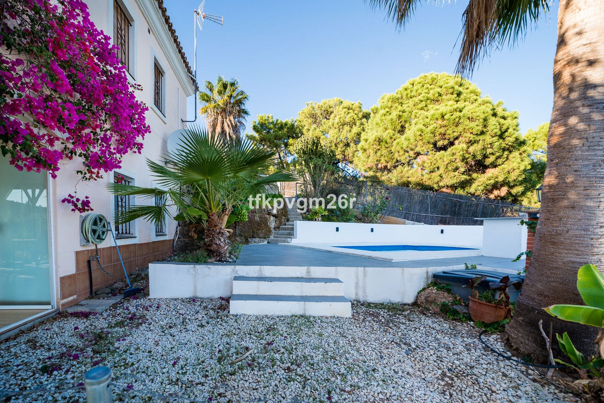Huis te koop in Estepona | 7 slaapkamers H5354326