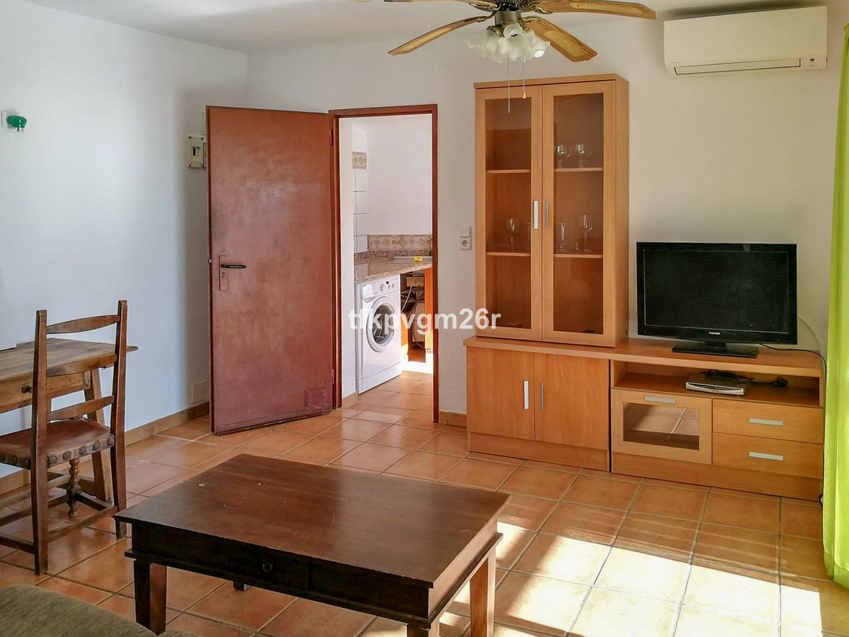 Huis te koop in Estepona | 7 slaapkamers H5354326