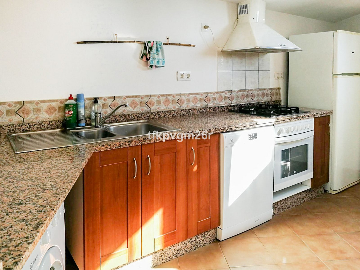 Huis te koop in Estepona | 7 slaapkamers H5354326
