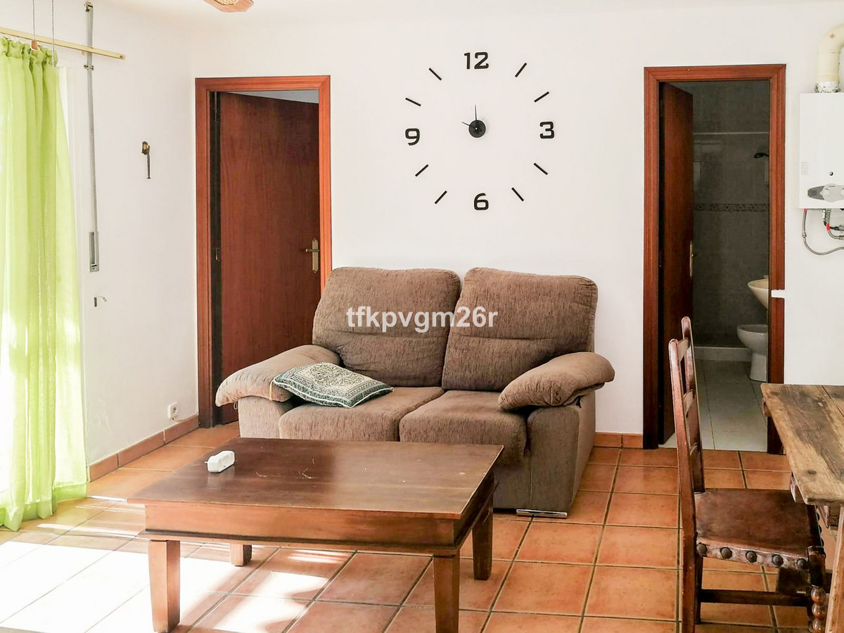 Huis te koop in Estepona | 7 slaapkamers H5354326